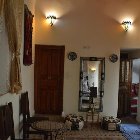 Riad Oumkaltoum Fès Exteriör bild