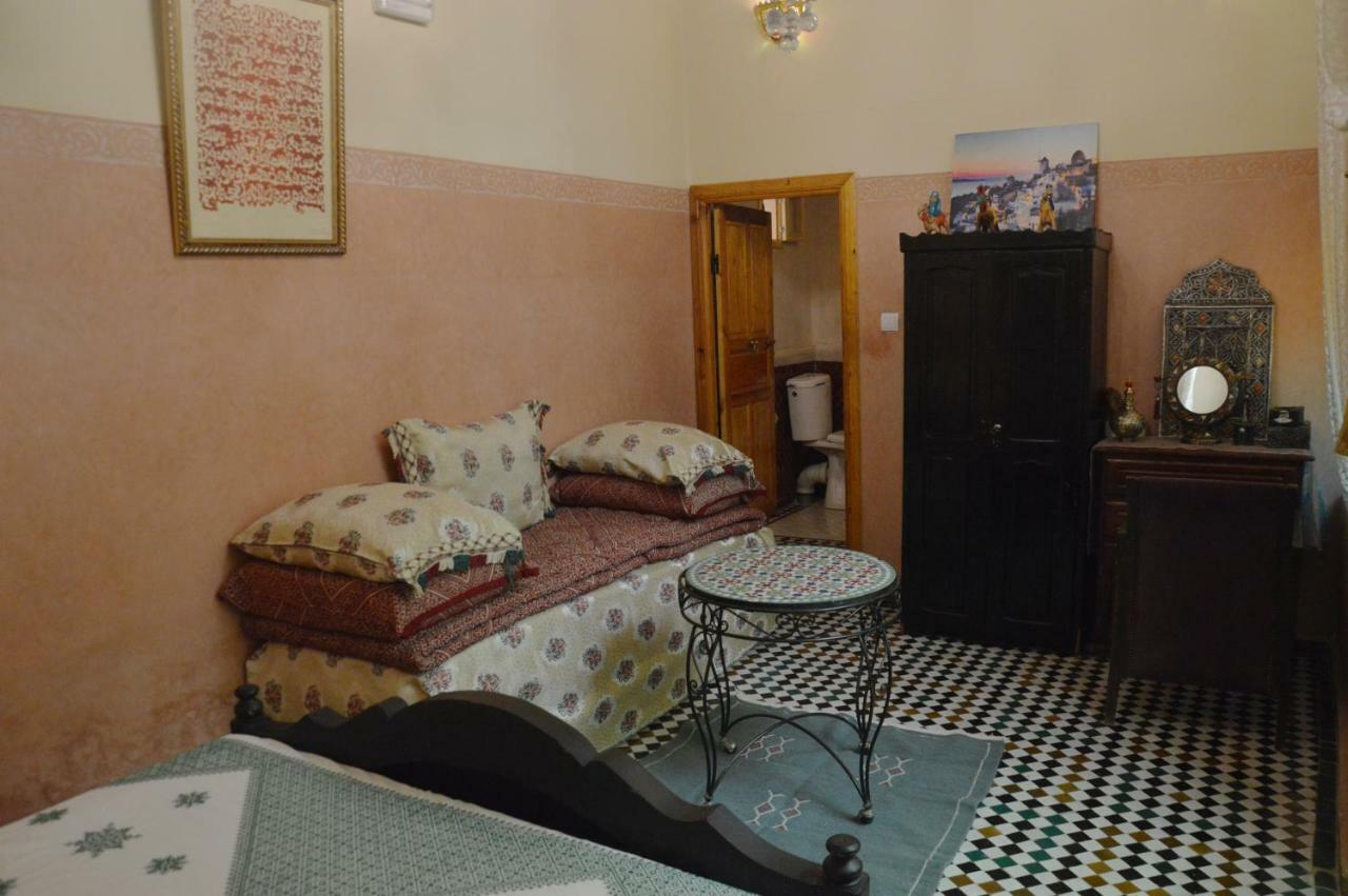 Riad Oumkaltoum Fès Exteriör bild