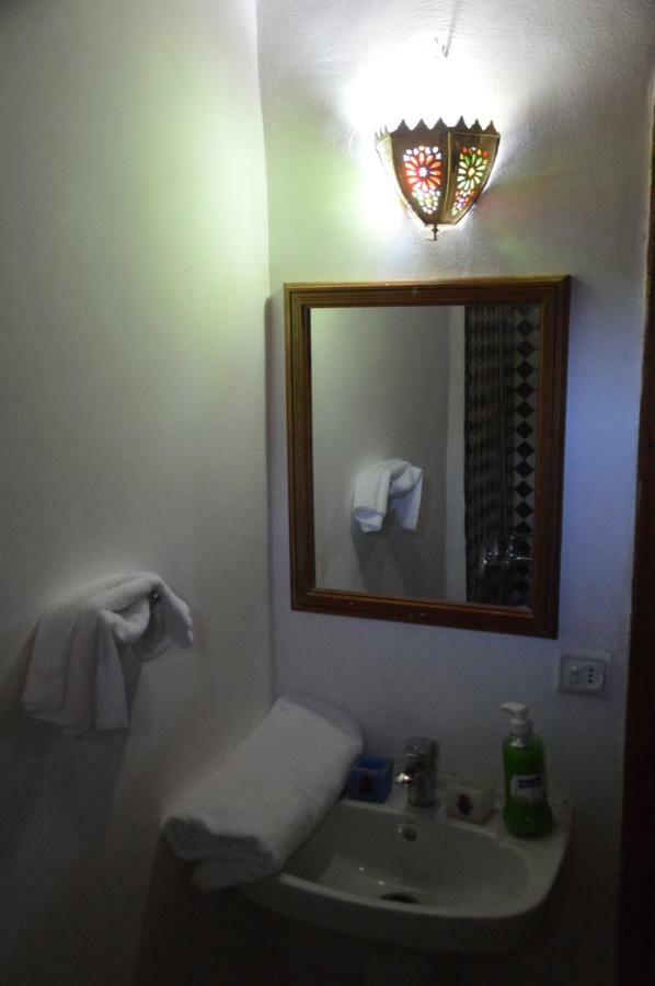 Riad Oumkaltoum Fès Exteriör bild